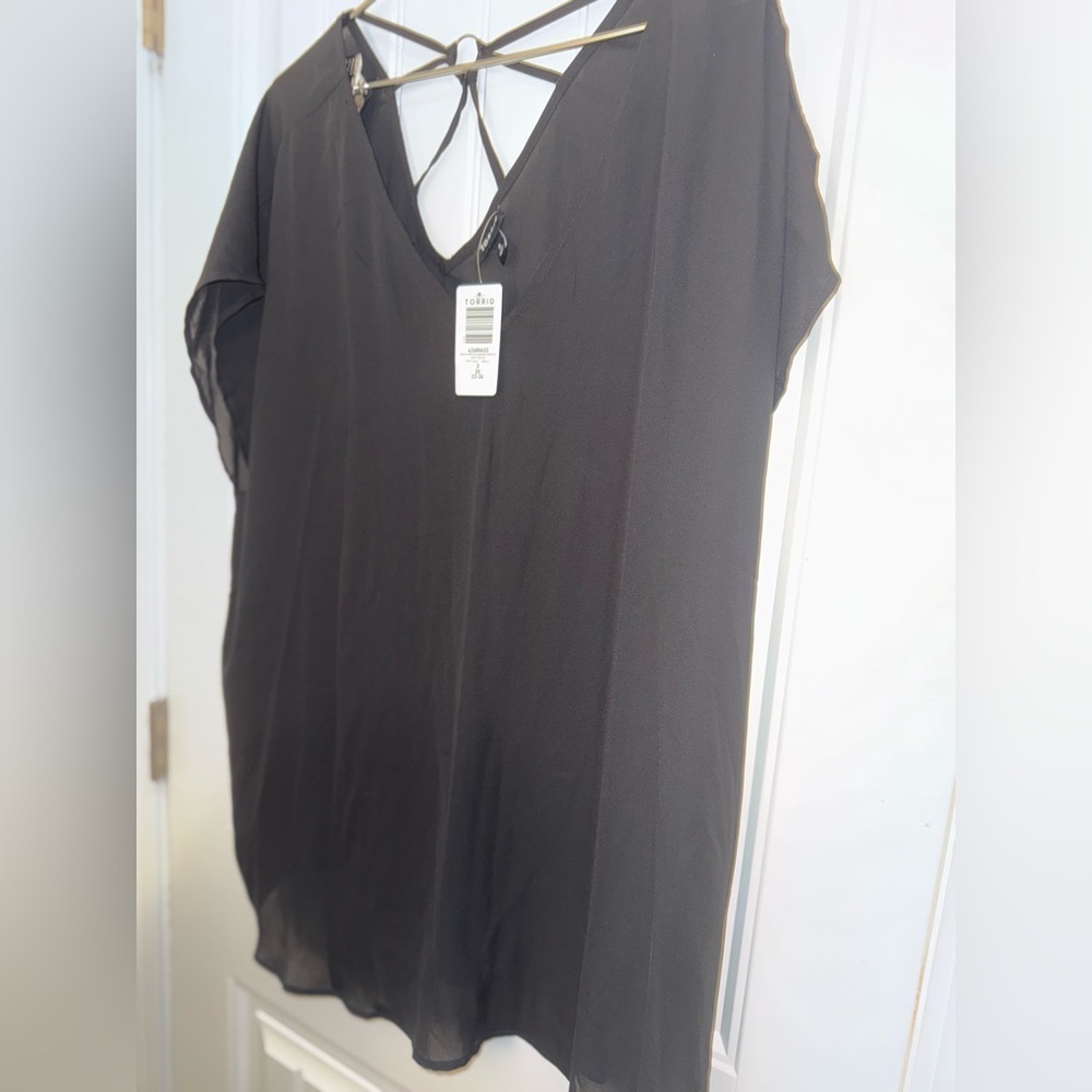 TORRID GEORGETTE STRAPPY BACK DOLMAN SHORT SLEEVE BLOUSE NEW - Picture 5 of 11